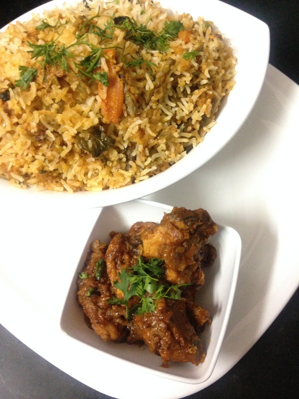 Bhuna Chicken Recipe - Yummy Indian Kitchen