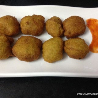 moong-dal-pakoda