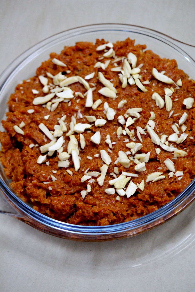 Gajar Ka Halwa With Milkmaid or Condensed Milk - Yummy Indian Kitchen