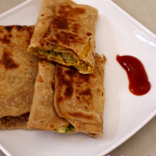 egg-paratha-recipe-egg-chapati-roll