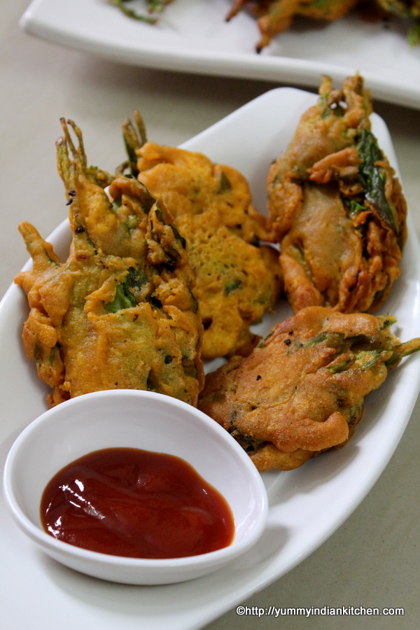 spinach fritters recipe or palak bhajia