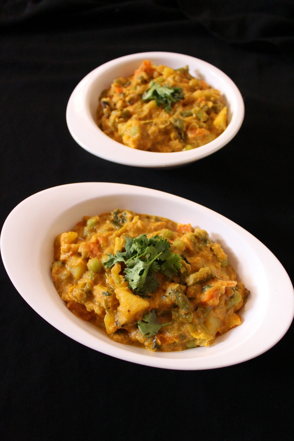 how to make vegetable kurma or veg korma