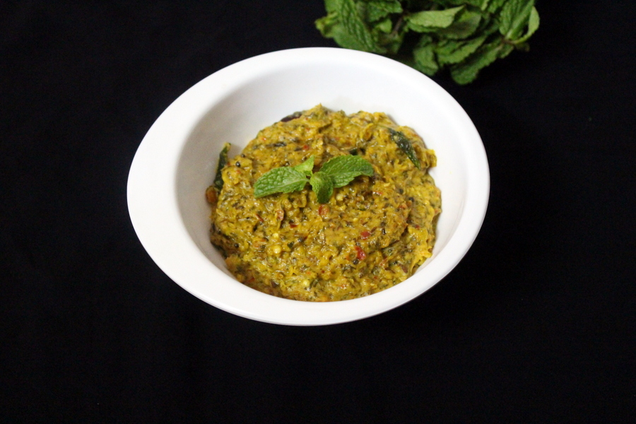 pudina-chutney-mint-chutney