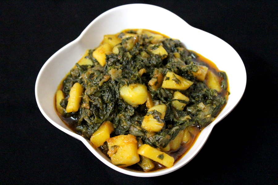 aloo-palak-recipe-aloo-palak-gravy