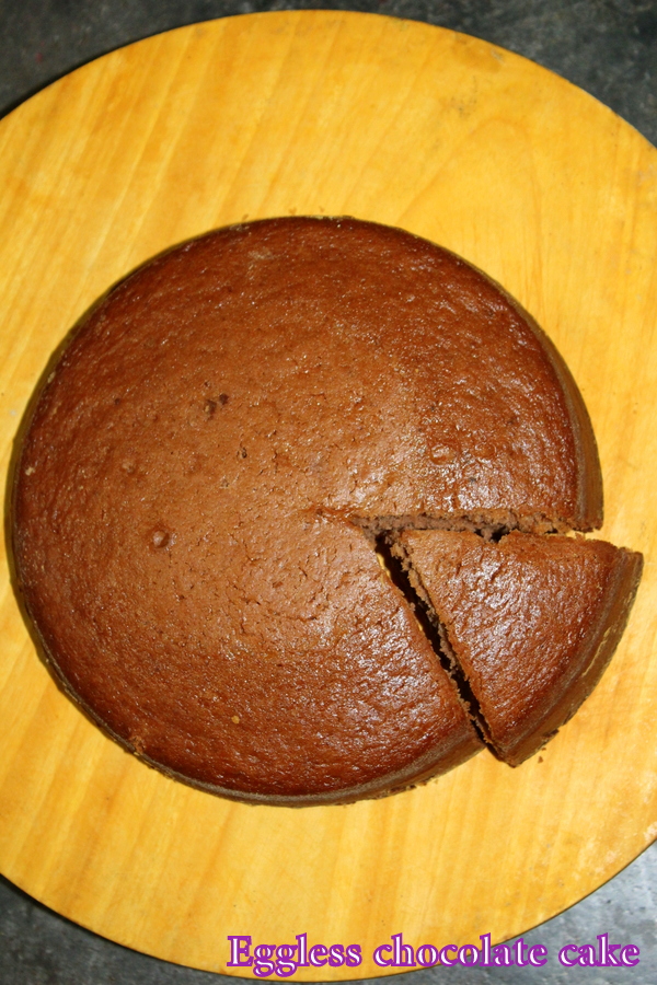 eggless chocolate cake without oven in pressure cooker
