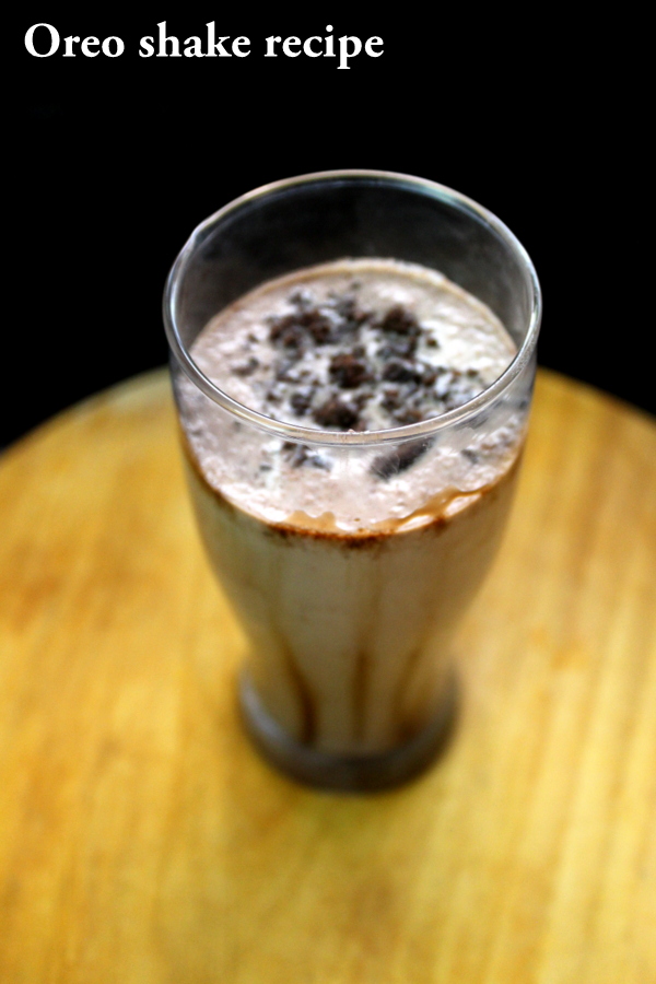 oreo milkshake or oreo smoothie or oreo shake served in a glass