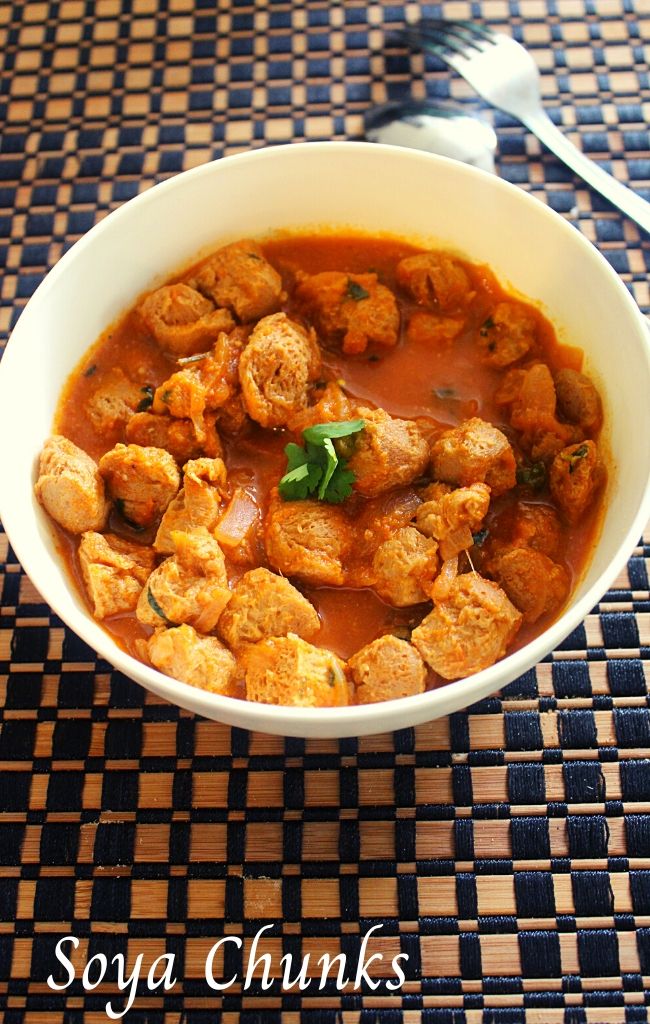 meal maker curry in a bowl