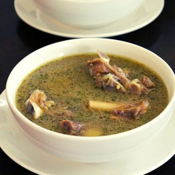 mutton soup served in two bowls