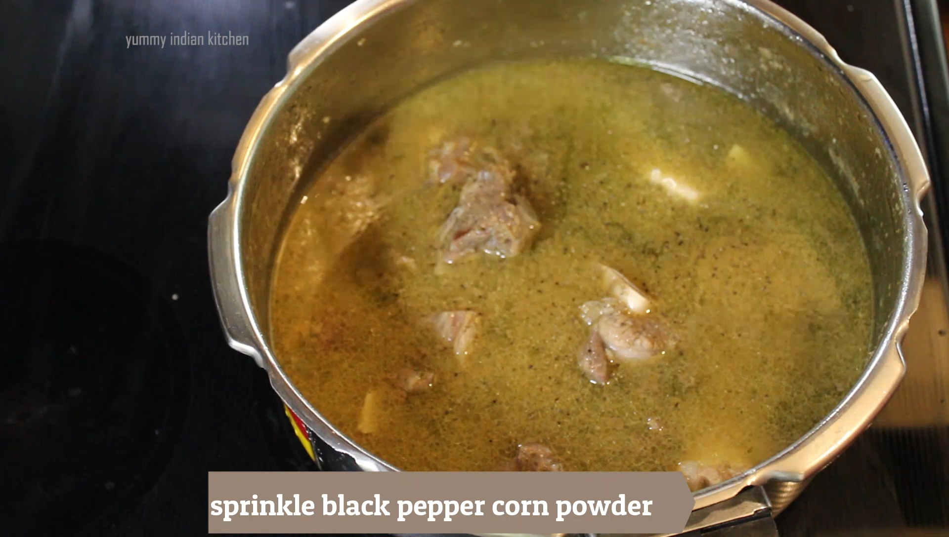 sprinkling black pepper powder 