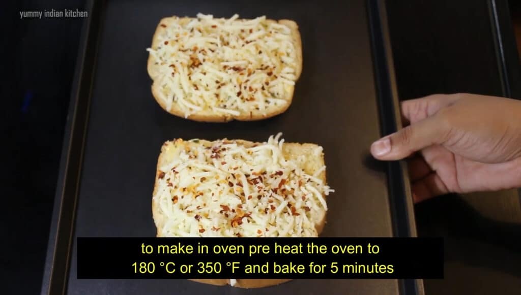 showing baking in the oven temperature