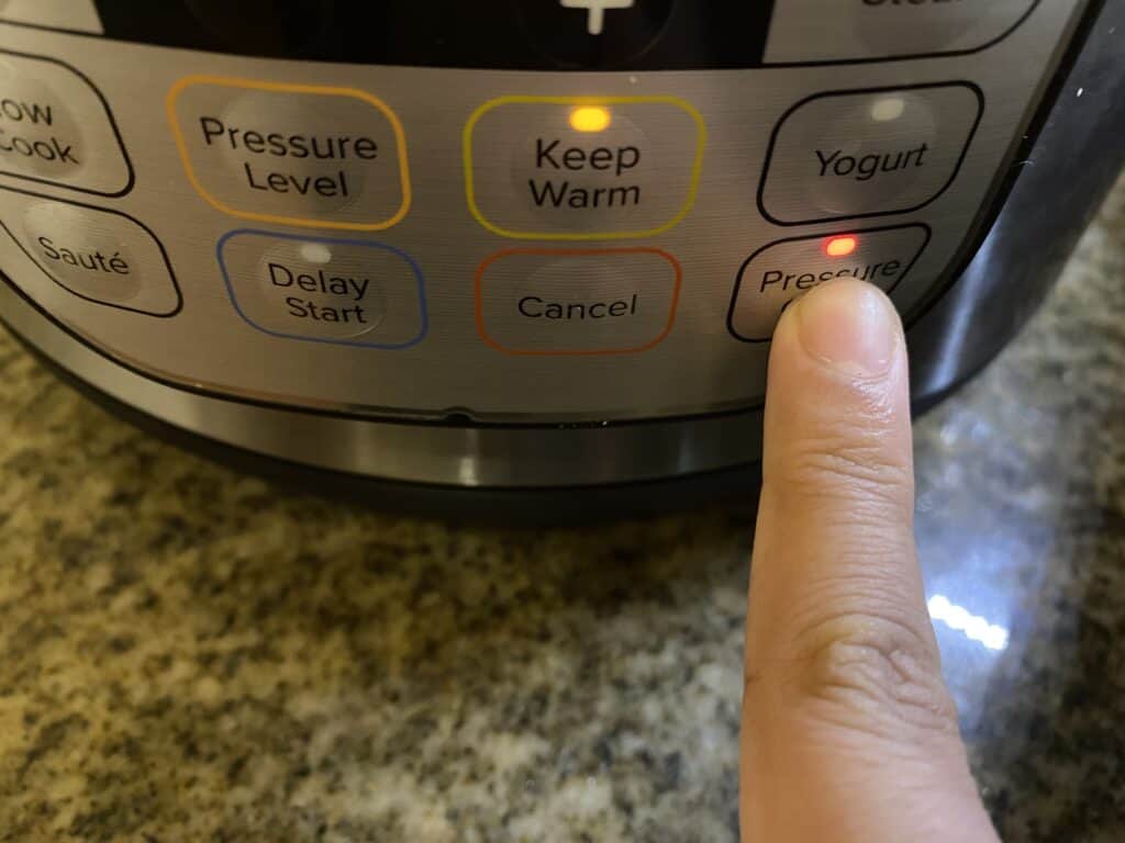 Pressing the Pressure cooking mode