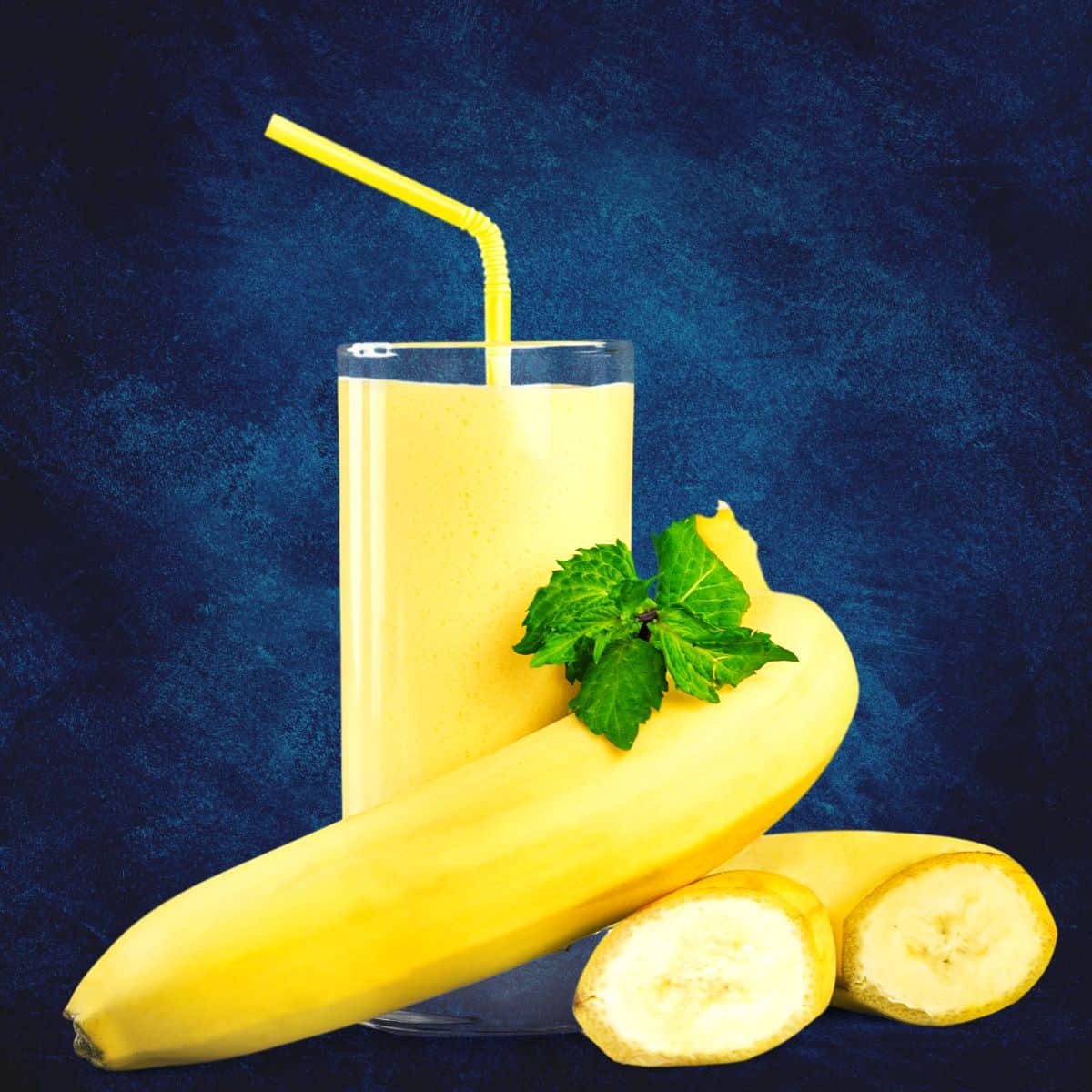 Banana smoothie with milk - Yummy Indian Kitchen