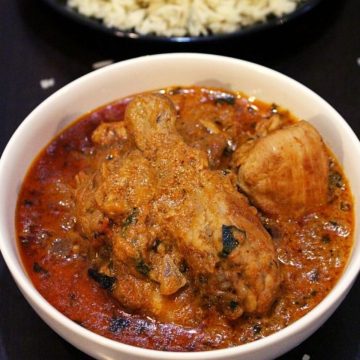 punjabi chicken gravy in a bowl